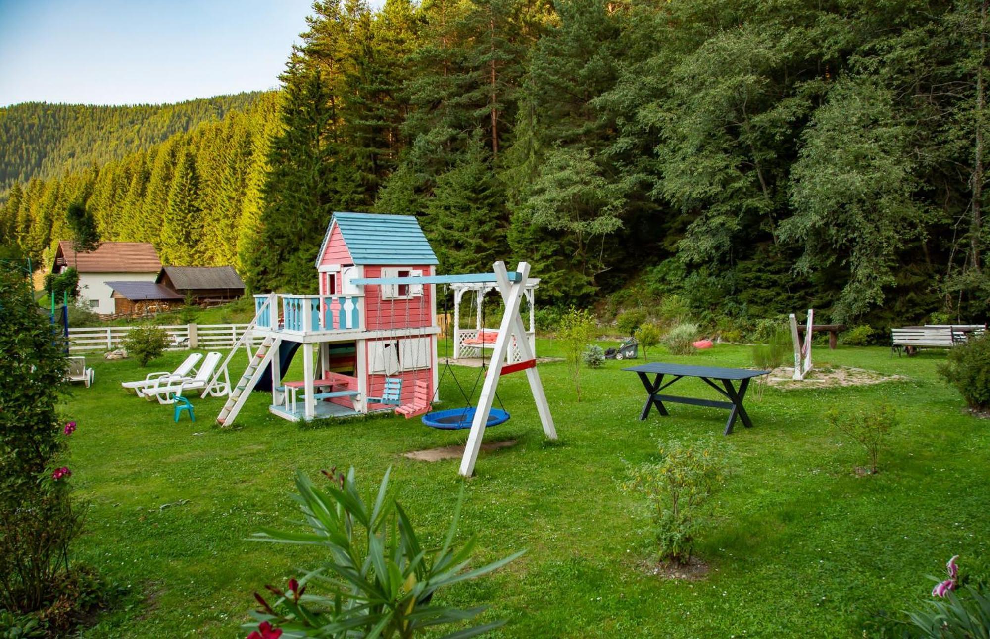Anelisse Inn Moeciu De Sus Exterior foto
