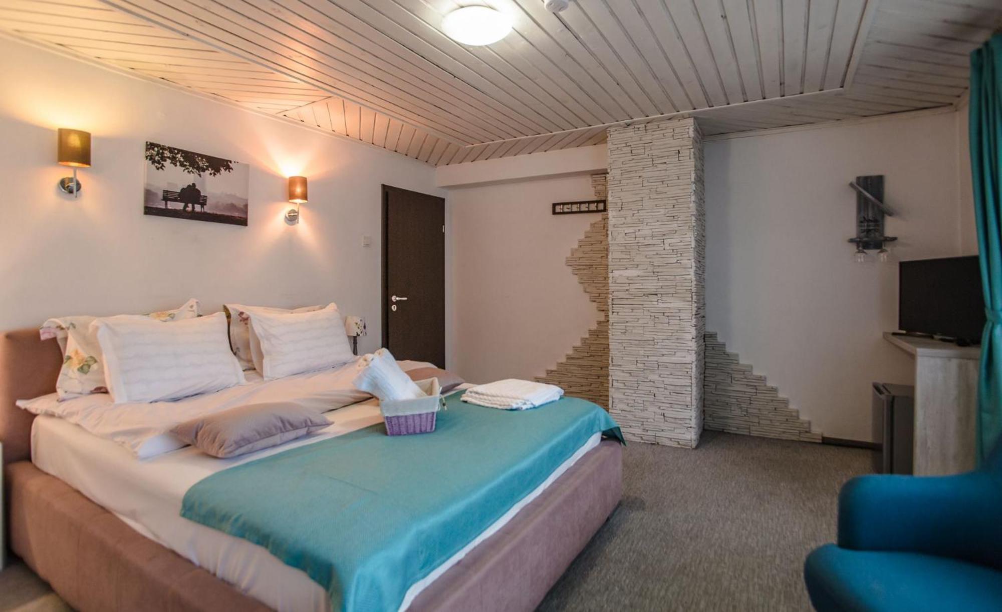 Anelisse Inn Moeciu De Sus Exterior foto